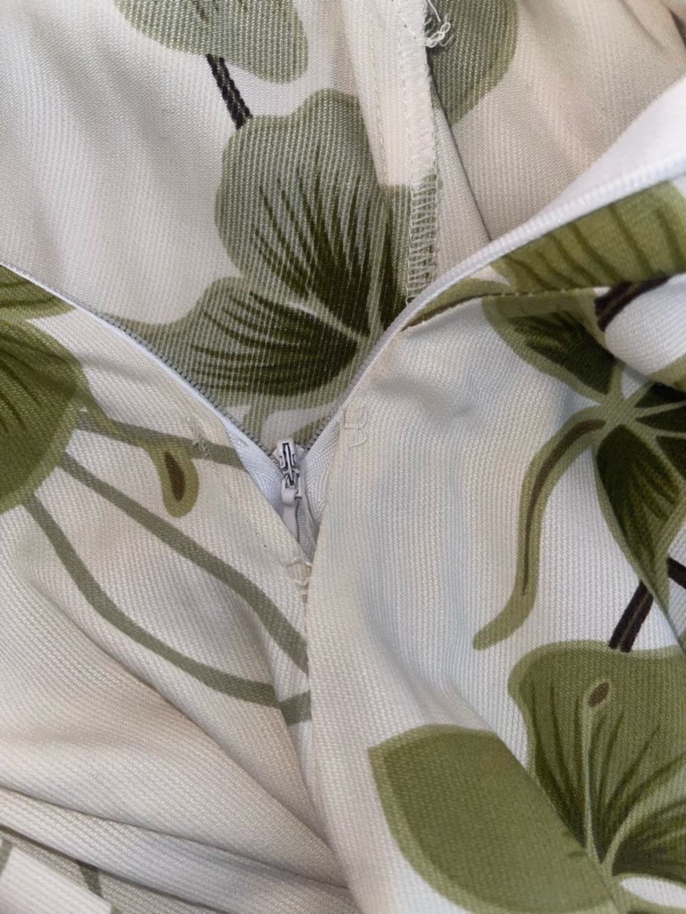 Hilo Hattie Cream Maxi Slip Dress with Green Floral Print. Zip need small repair - Picture 7 of 7